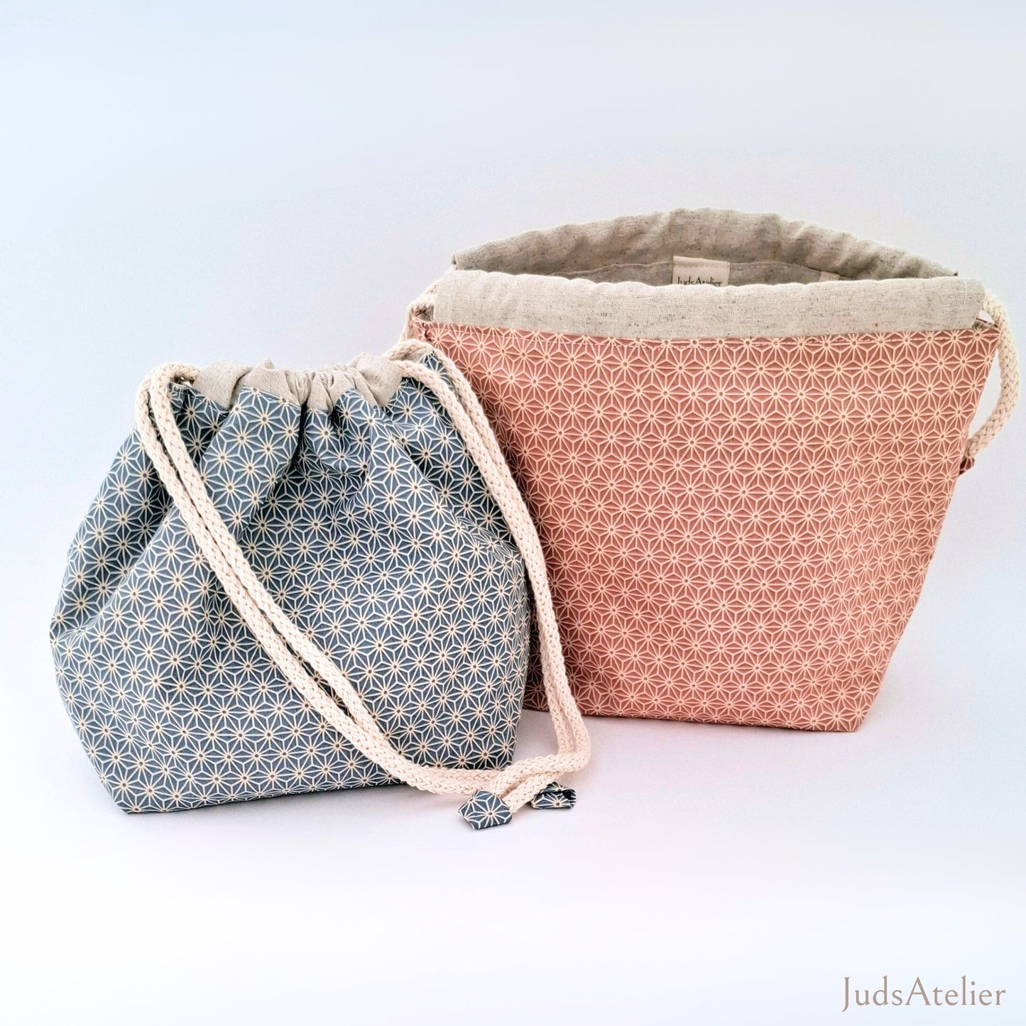 Bossa de labors amb estampat floral en tons ocres