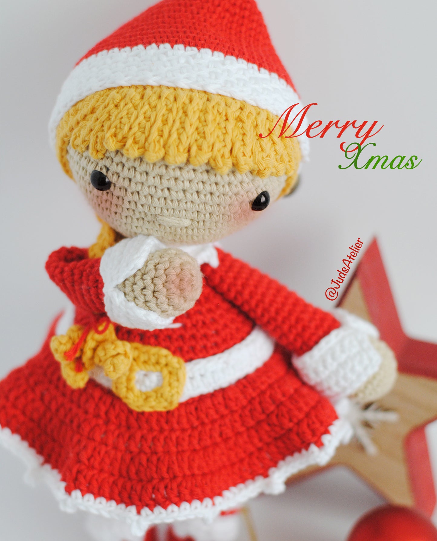 Patrón amigurumi - MAGGIE la ayudante de Papá Noel