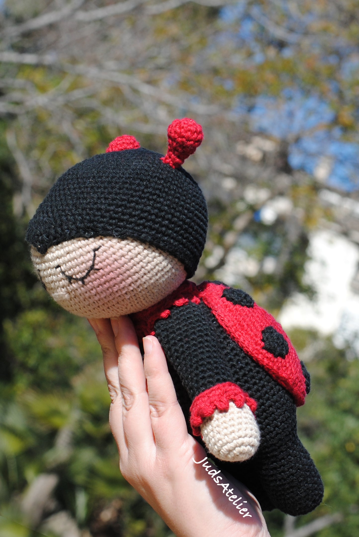 Patrón amigurumi - LIA la mariquita