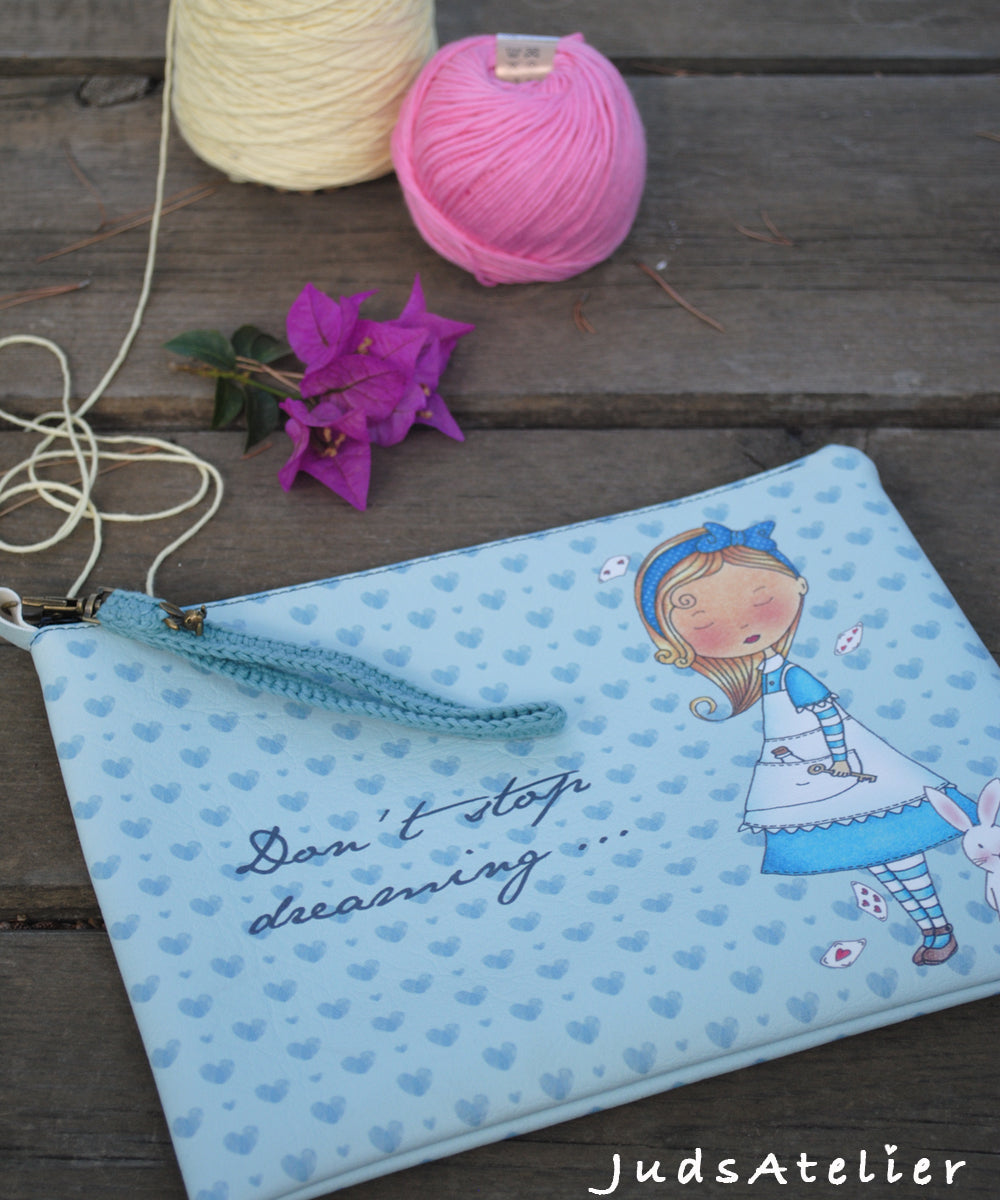 Porta todo de polipiel modelo BASIC con estampado Alice