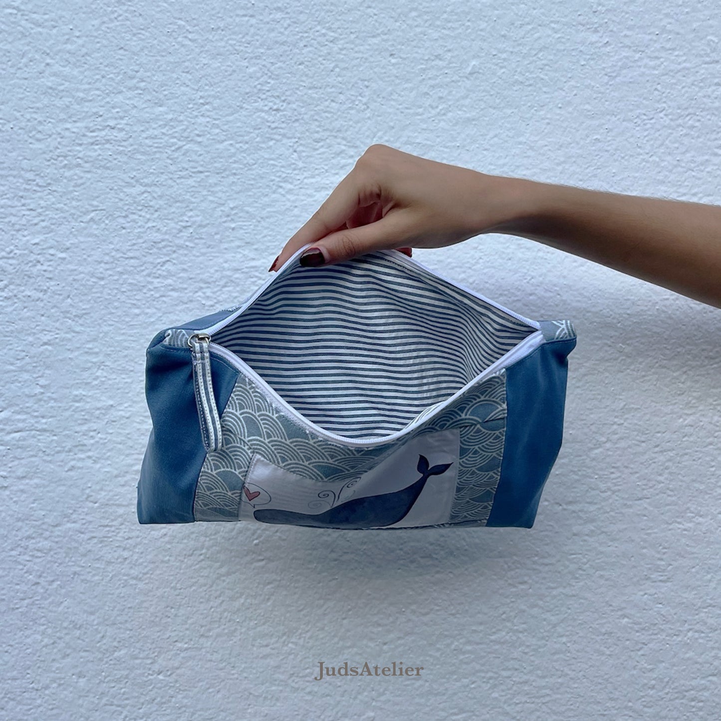 Sewing bag in neon pink gingham fabric