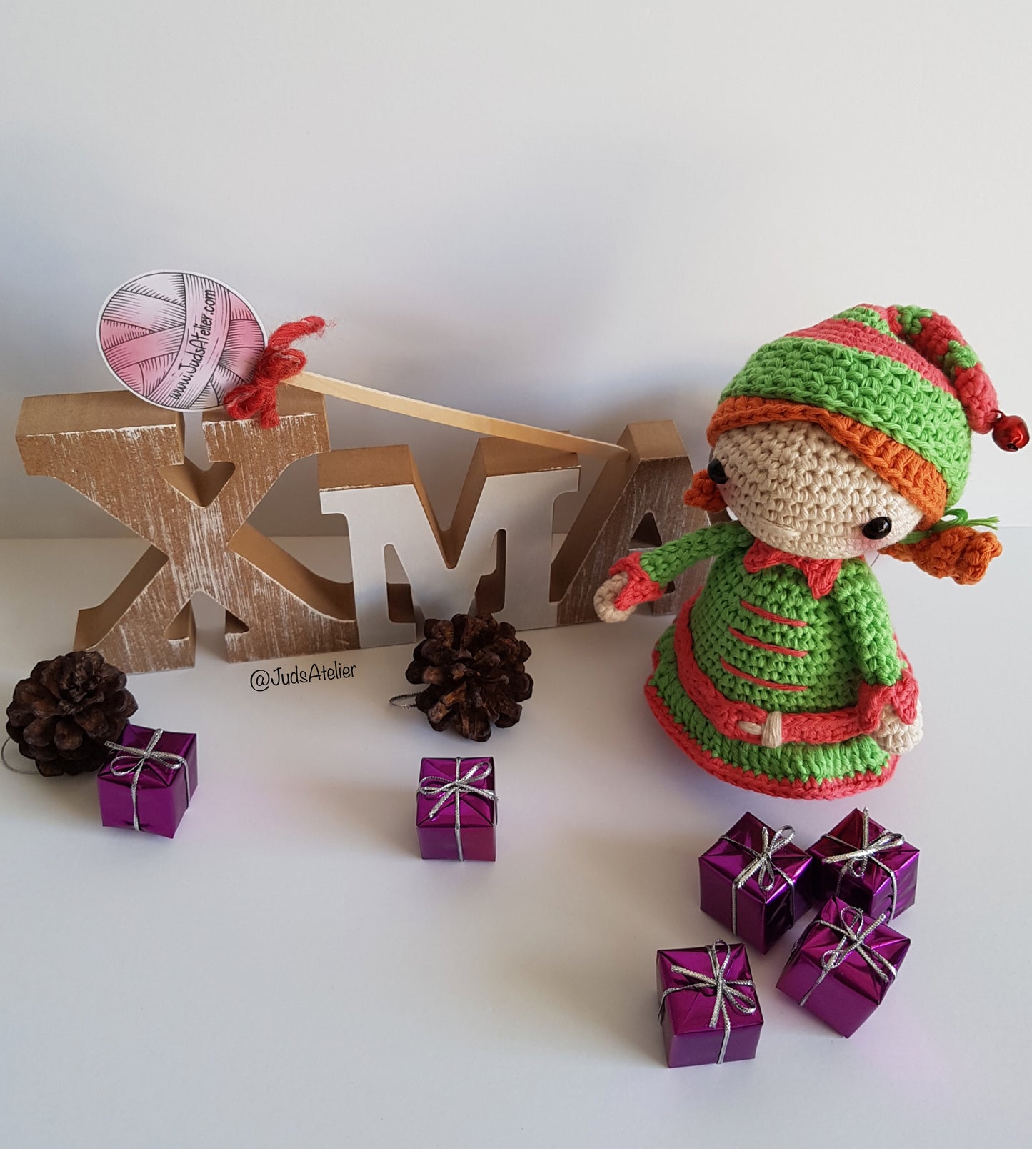 Patrón amigurumi - RITA la elfa de Navidad