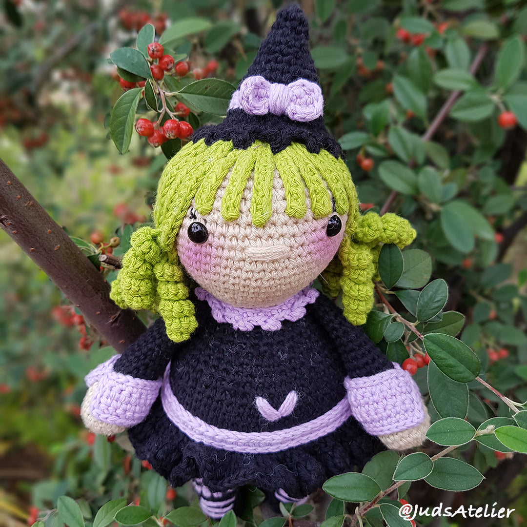 Patrón amigurumi - NORA la brujita
