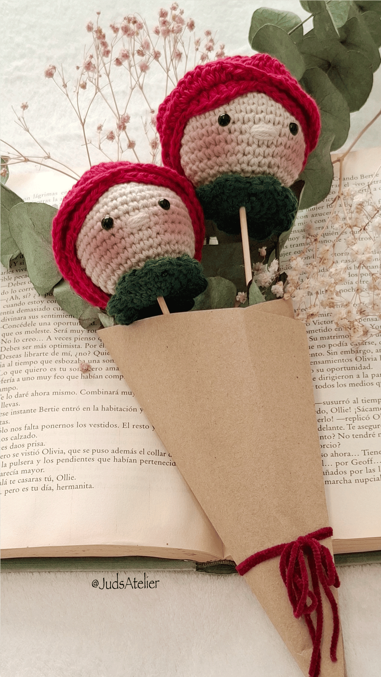 Patrón amigurumi - ROSA DE SANT JORDI (CATALA)
